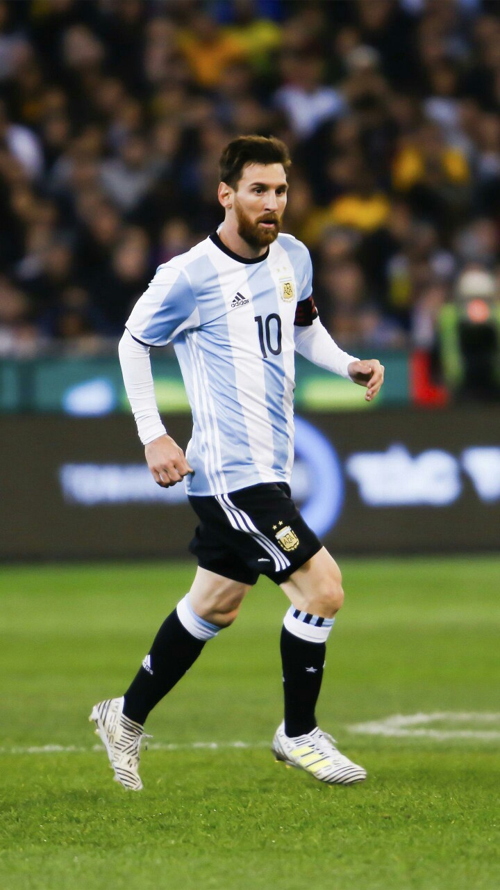 图拉姆：大家都说国米更强，但米兰有优秀球员和最强门将之一