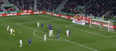 世预赛戴帽，B费葡萄牙国家队生涯首次上演帽子戏法