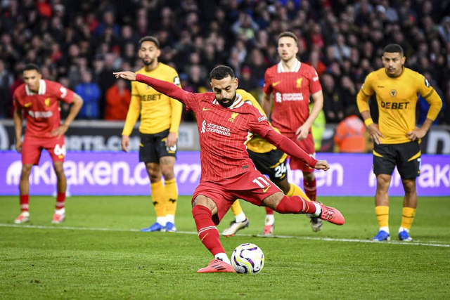 雷斯：我特别喜欢MSN时期的巴萨；最大梦想是赢欧冠或世界杯