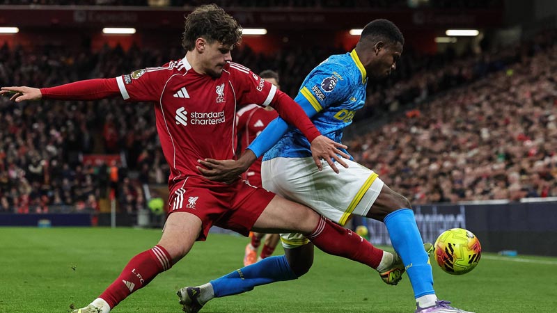 科里纳：正讨论足球中教练喊暂停的可能性，努力寻找解决方案