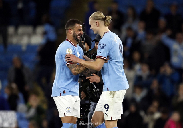 全北现代队长朴镇燮将加盟浙江队，补强后防，提升球队竞争力。